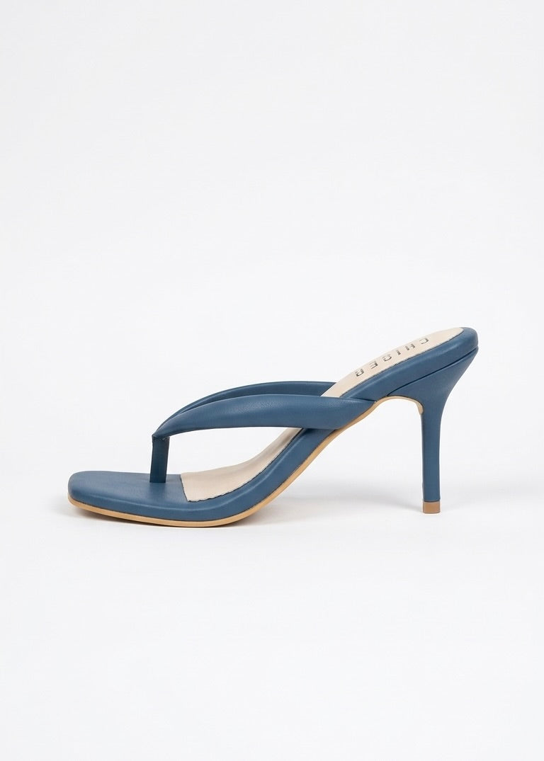 Sia Blue