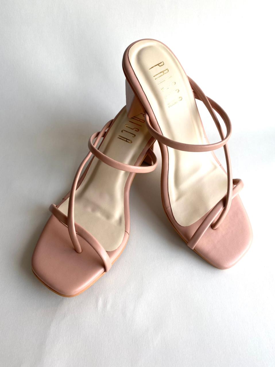 Ladies Block Heel Square Toethin Strap Fashion Daily Wear Sandal Shoe -  China Block Heel and Daily Wear price | Made-in-China.com